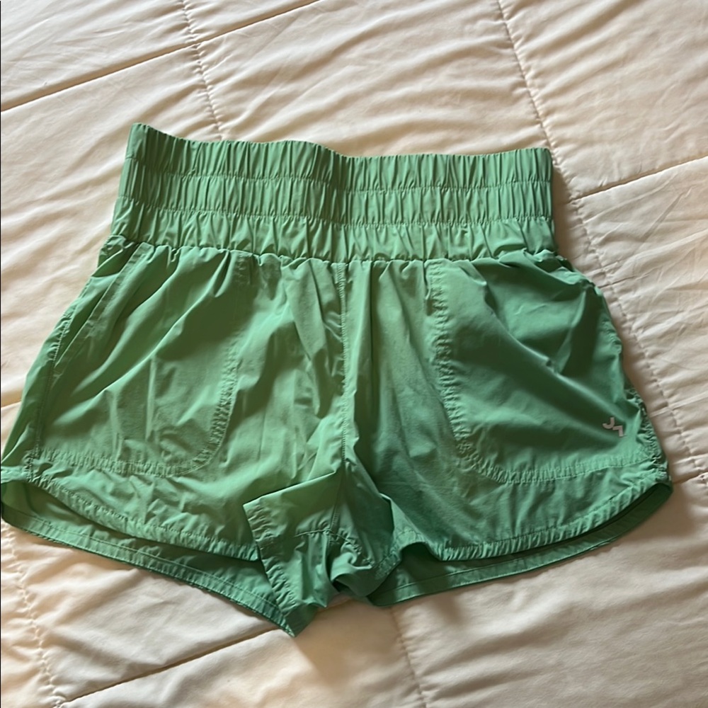 JoyLab Green Athletic Shorts Lightweight Elastic Waist